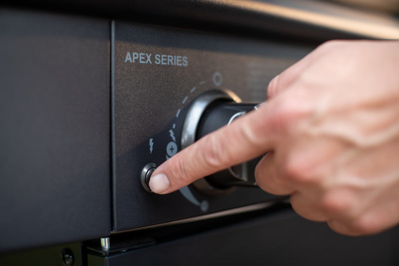 Heritage Day: Apex 6 Burner with FREE Rotisserie & Cover