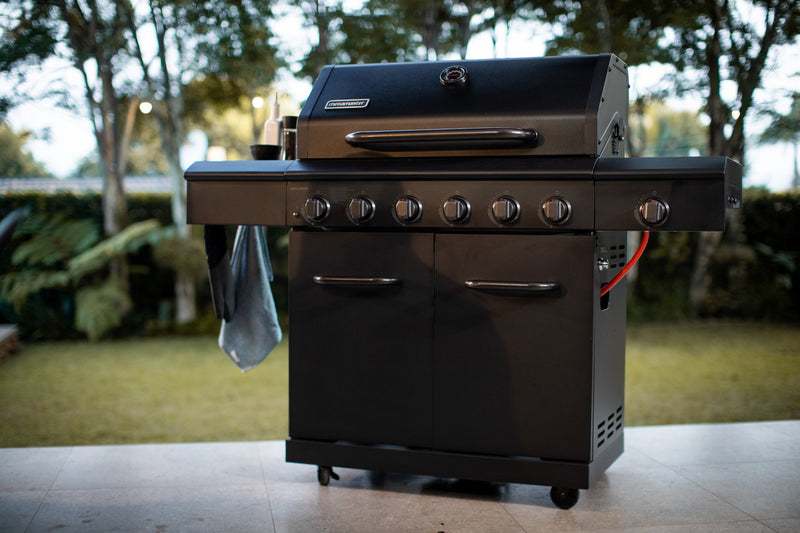 Heritage Day: Apex 6 Burner with FREE Rotisserie & Cover