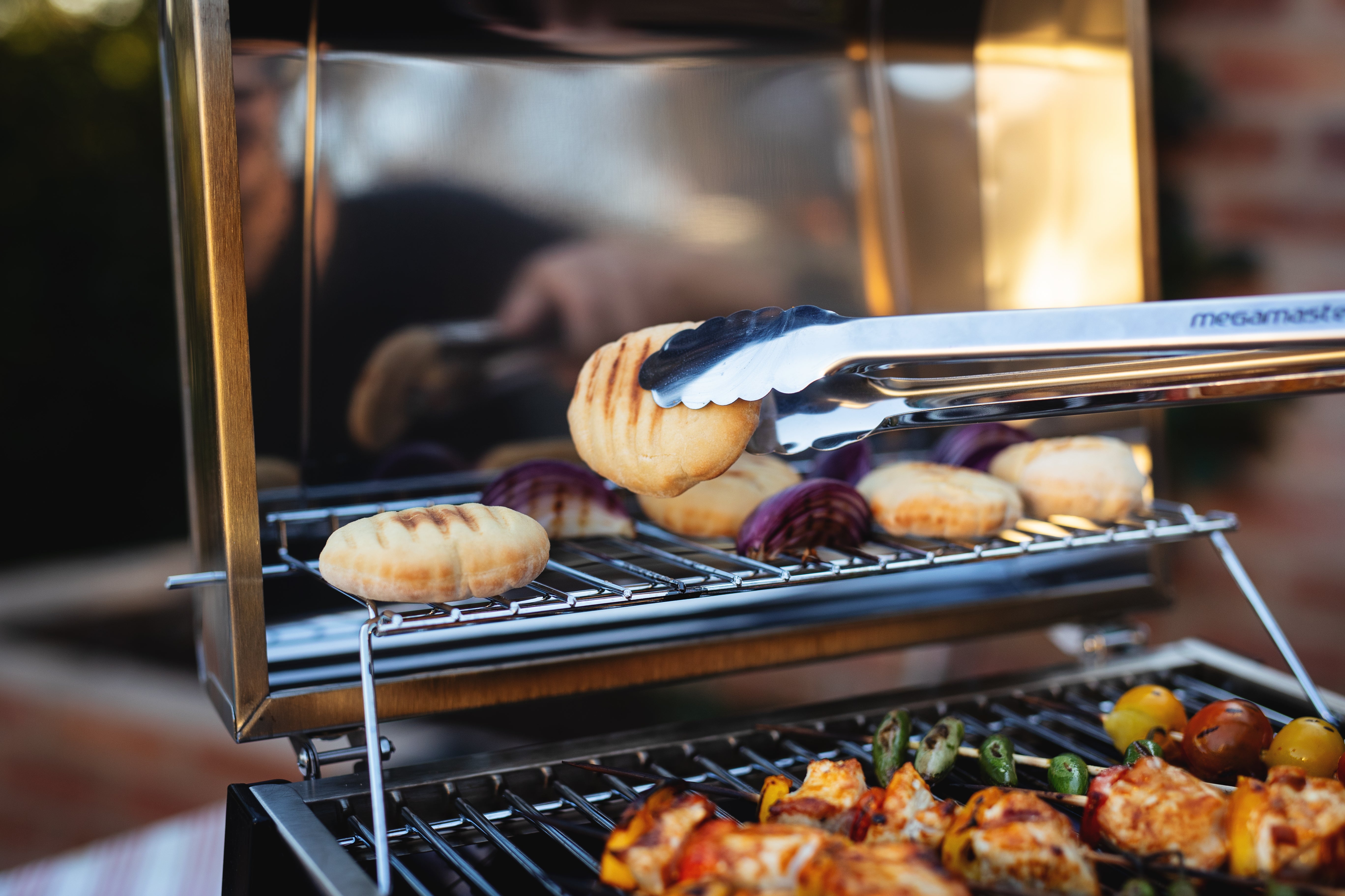 Venture Series 2 Burner Portable Gas Braai – Megamaster