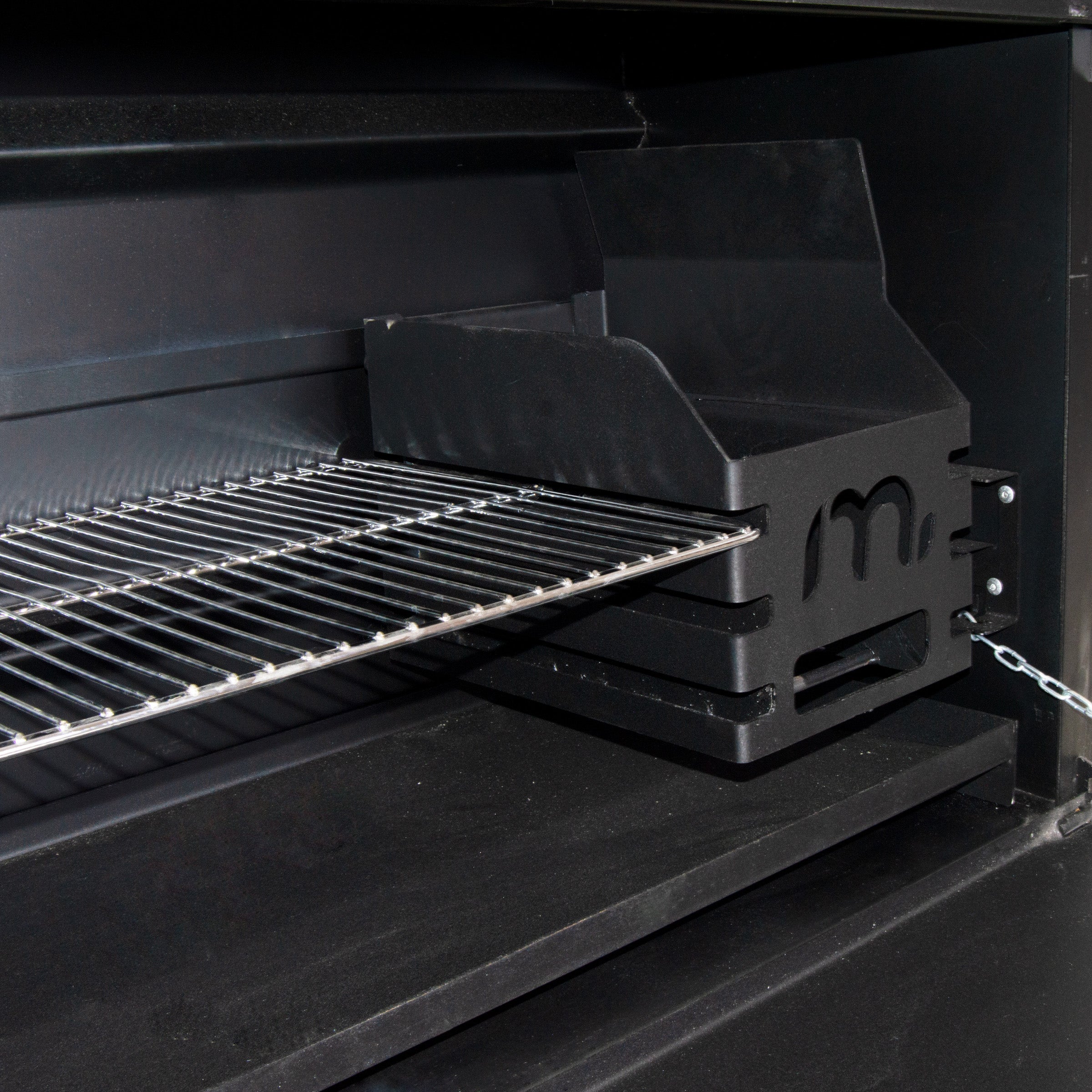1000 Sizzler Built-In Braai (Cowl included) | Megamaster