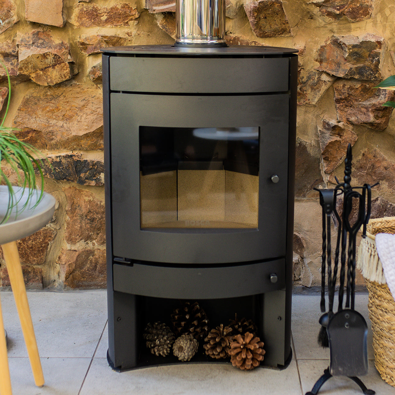 Bosca Firepoint 380 | Closed Combustion Fireplaces | Megamaster
